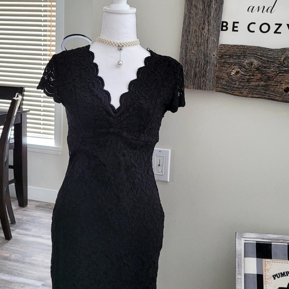 U2B Urban Basics Black Lace Dress and vintage Pearl Choker - Picture 3 of 7